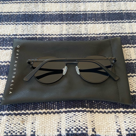 Quay Australia Crazy Love Sunglasses - Picture 10 of 11